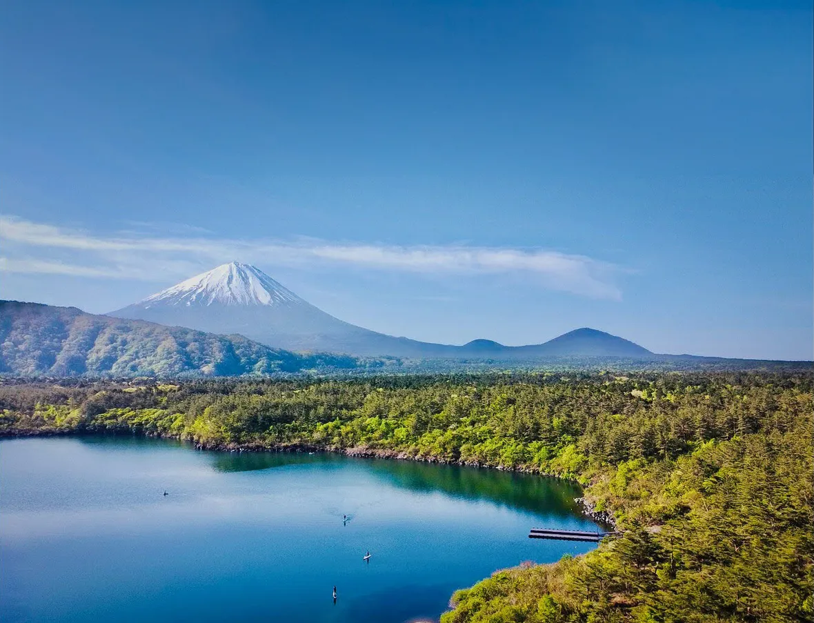西湖の美しい湖畔の風景